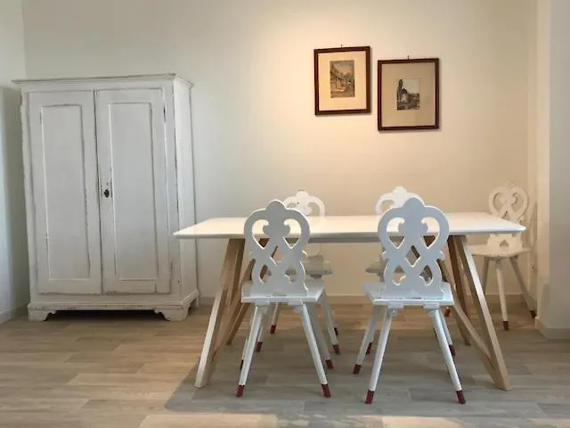 Madeleine De La Maison Saint-josse Colmar